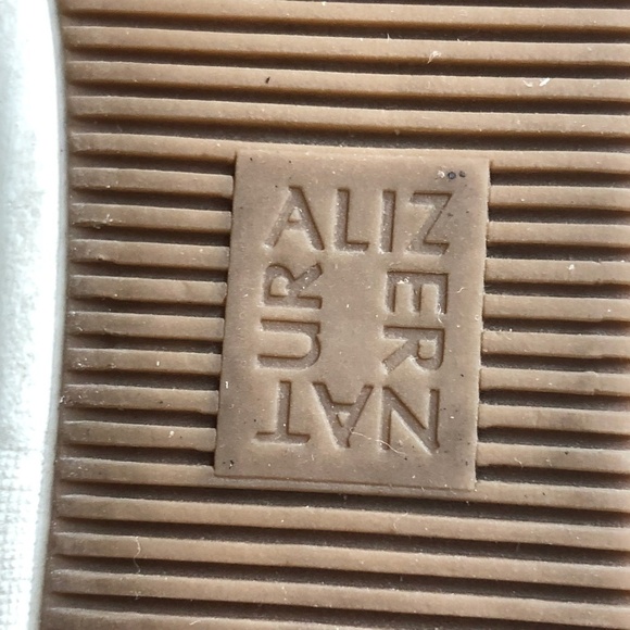 NATURALIZER Marianne Leather Loafers - Picture 6 of 15